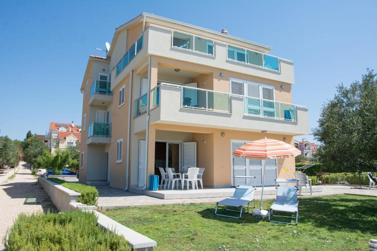 Apartments Citrine On The Beach Biograd Na Moru Luaran gambar