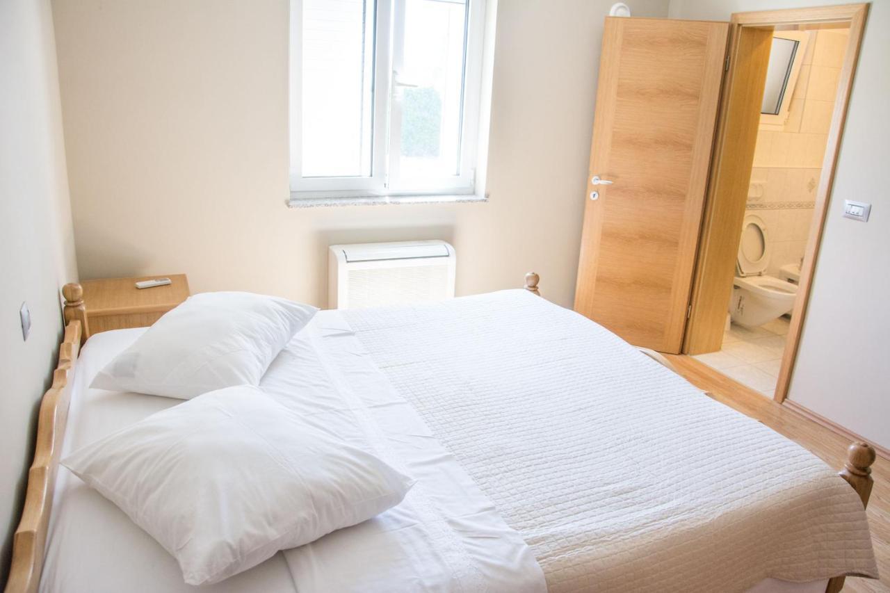 Apartments Citrine On The Beach Biograd Na Moru Luaran gambar