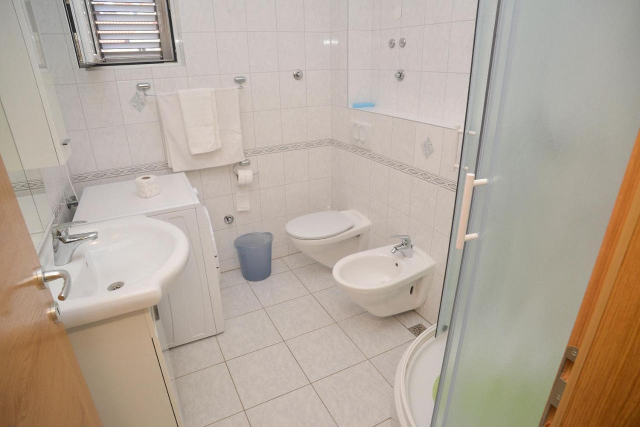 Apartments Citrine On The Beach Biograd Na Moru Luaran gambar