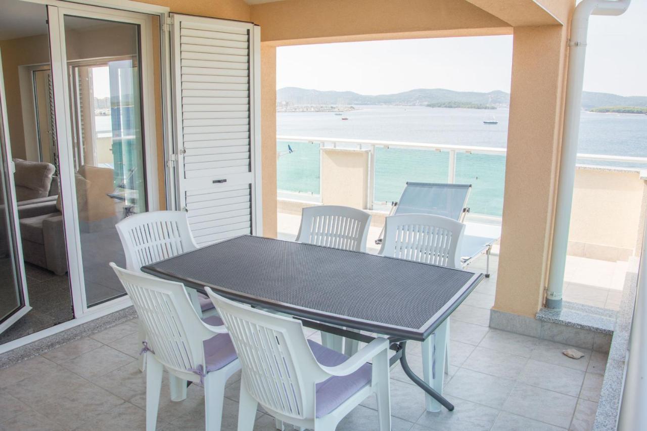 Apartments Citrine On The Beach Biograd Na Moru Luaran gambar